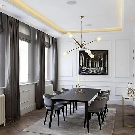 Cozy In Chelsea New York