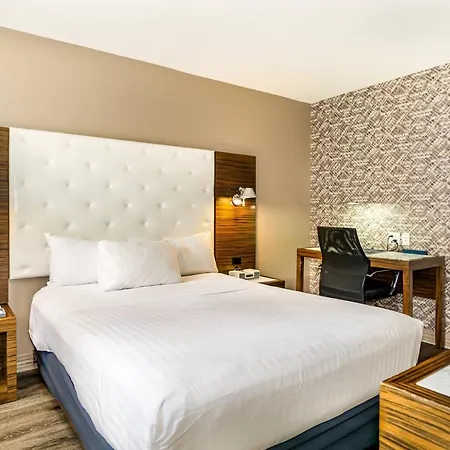 The Gallivant Times Square 4*