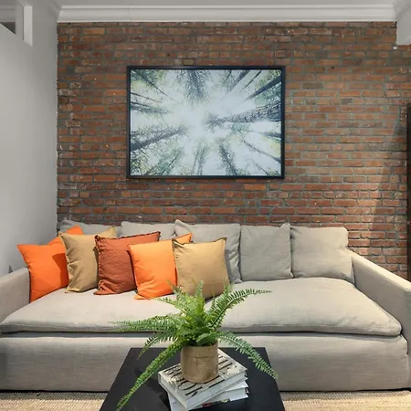 Explore Nyc! Cozy 2br In Prime Location Apartment *