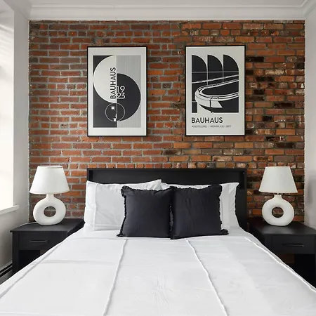 Rustic Nyc In Trendy Hudson Yard Apartment New York
