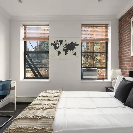 Rustic Nyc In Trendy Hudson Yard New York