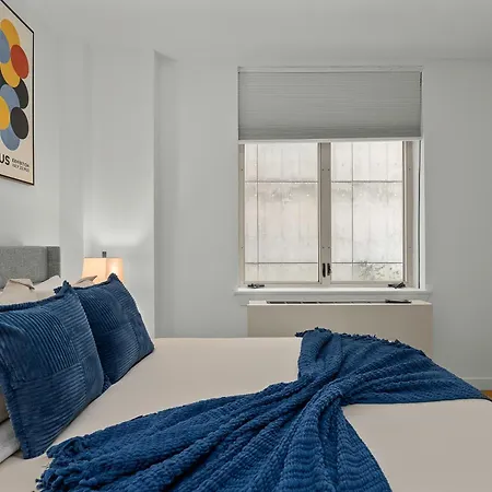 Apartment Modern 2br Steps From New York's Iconic Broadway New York