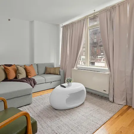 Apartment Modern 2br Steps From New York's Iconic Broadway