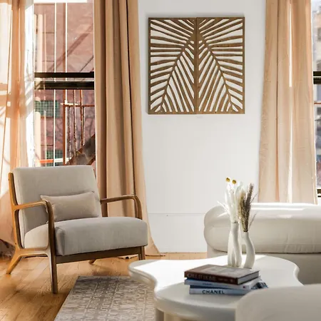 Beautifully Designed 3 Bdr In Dumbo Nyc *