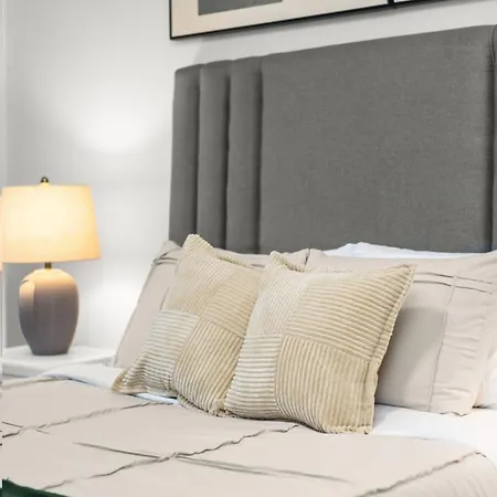 Stylish 2br In The Heart Of East Village Apartment