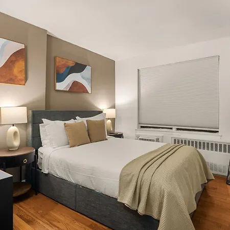 East Village Manhattan 3br For Life