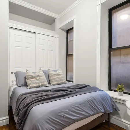 Stylish Escape Modern 2br On Street *