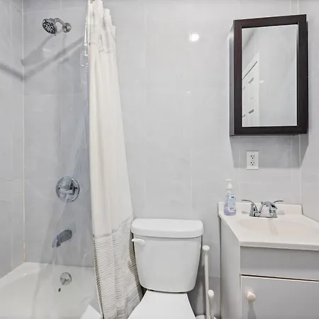 Hotel Monthly Lower East Side Two Bedroom 4*