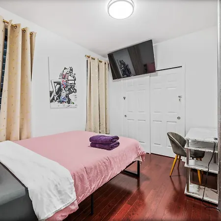 Monthly Lower East Side Two Bedroom 4*