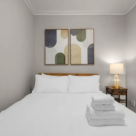 Apartment Stylish Nyc Retreat Near Attractions