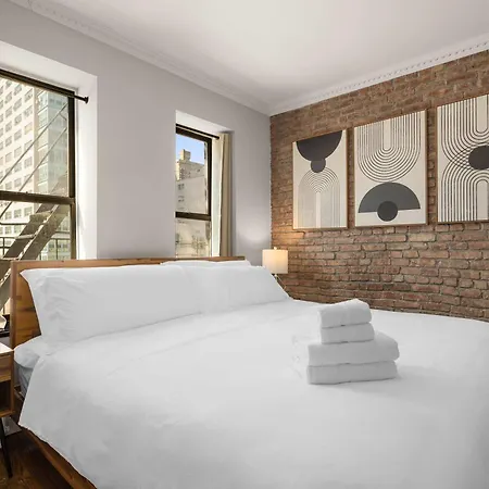 Stylish Nyc Retreat Near Attractions Apartment