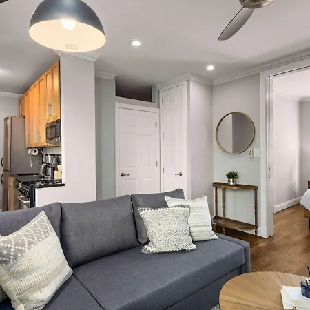 Apartment Stylish Nyc Retreat Near Attractions