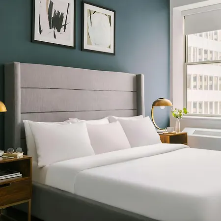 Nester Finn Financial District 4*