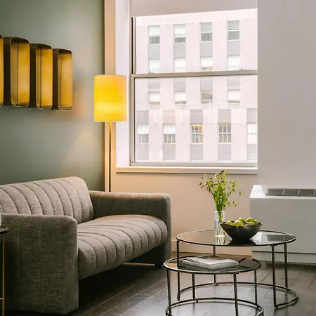 Nester Finn Financial District 4*