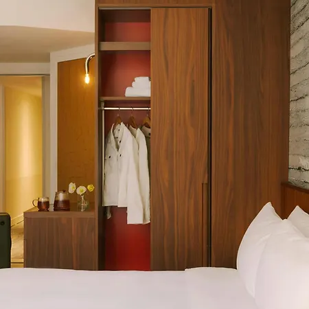 Henri On 24 Chelsea, Sonder By Marriott Bonvoy Hotel New York