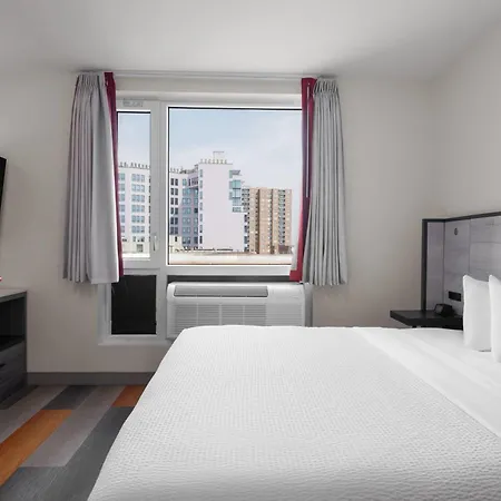 Ramada By Wyndham Brooklyn Near Flatbush 3*
