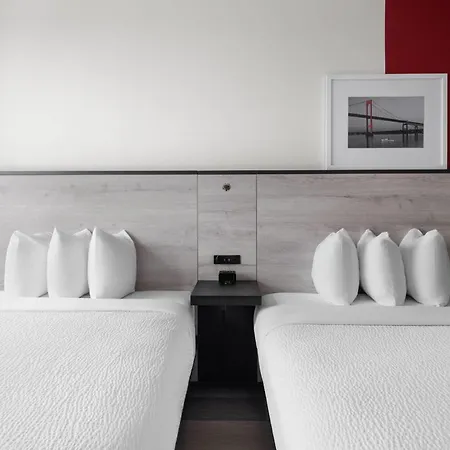 Hotel Ramada By Wyndham Brooklyn Near Flatbush 3*