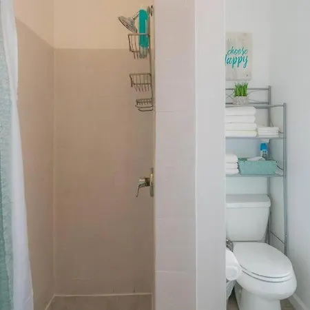 2br Great Location Short Walk To Times Square New York