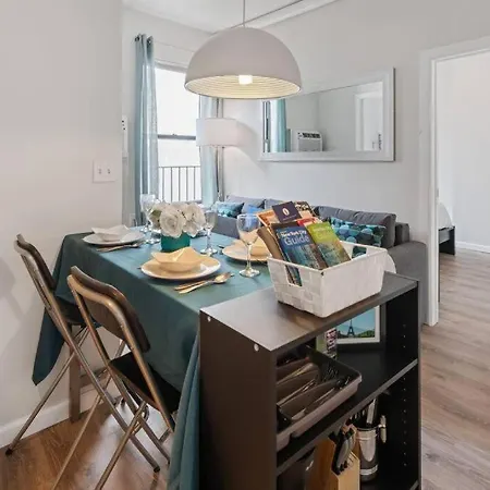 2br Great Location Short Walk To Times Square New York