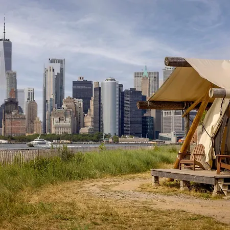 Hotel Collective Retreats Governors Island