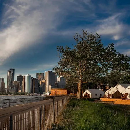 Collective Retreats Governors Island 4* New York