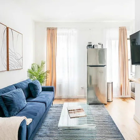 69-2c Brand New Prime Lower East Side 1br