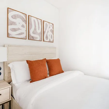 69-2c Brand New Prime Lower East Side 1br