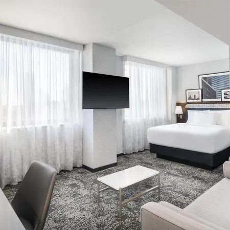 Hotel Doubletree By Hilton Long Island City, Ny