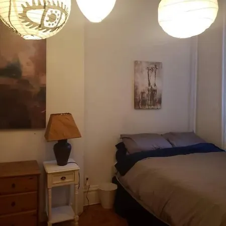 Private In East Village