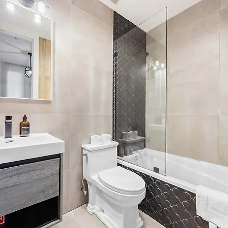 Mid-century 5br And 5 Baths W Ps5 & Laundry New York