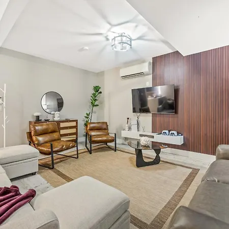 Apartment Mid-century 5br And 5 Baths W Ps5 & Laundry New York