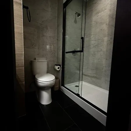 Bkway Brooklyn Hotel