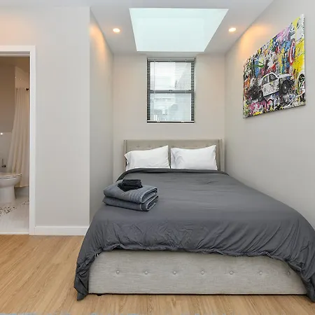 Luxury Five Br Chic Duplex In The Heart Of Soho Apartment