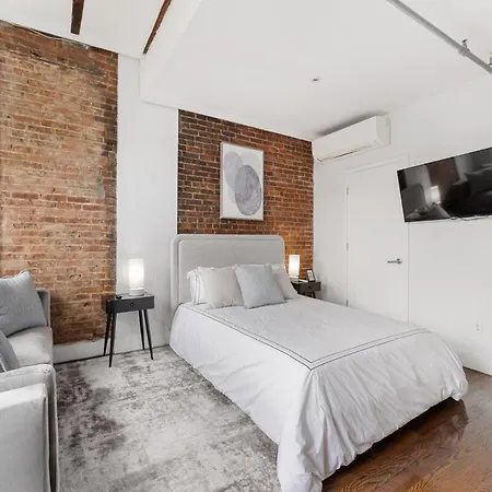 Chic In The Heart Of Brooklyn New York