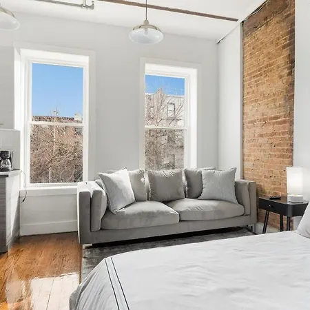 Apartment Chic In The Heart Of Brooklyn *