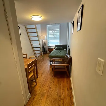 Union Square 4 With Shower - Shared Toilet Apartment
