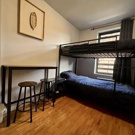 Apartment Chelsea 5 - Shared Bathroom - 5th Floor Walk Up New York