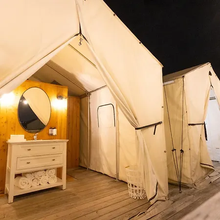 Hotel Collective Retreats Governors Island New York