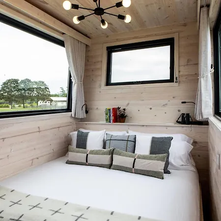 Collective Retreats Governors Island Hotel