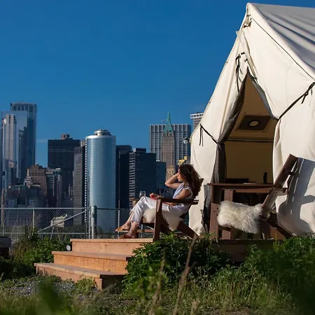 Collective Retreats Governors Island 4*