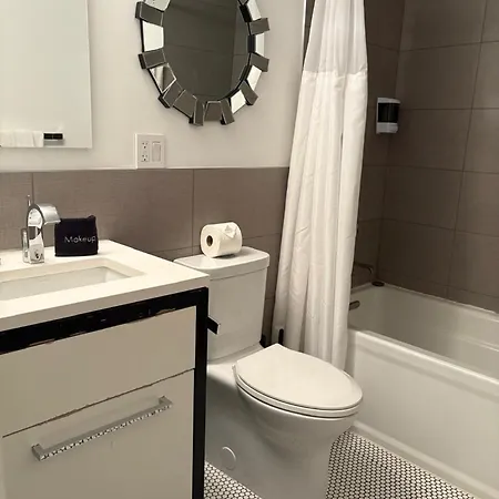 Harlem New Multi-million Dollar Manhattan Brownstone Holiday home *