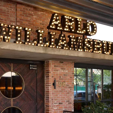 Arlo Williamsburg Hotel