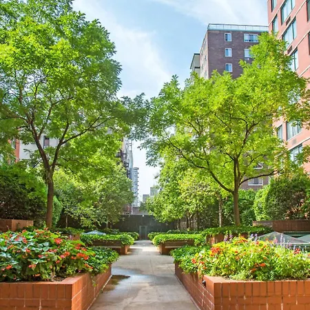 Uws 1br W Doorman Gym Parking Nr Park Nyc-596