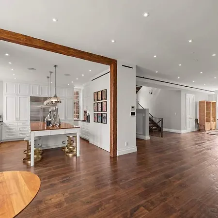 399- Luxury 6br 5baths Townhouse With Garage In Carroll