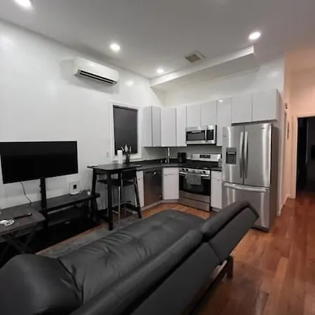 Modern Comfort 2br Haven Shared With The Host New York