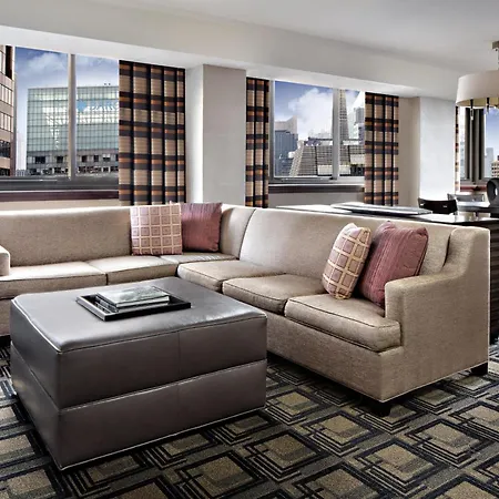 Sheraton Times Square 4*