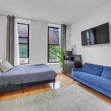 Apartment 51-1a Renovated 3br 2bath Prime Soho New York
