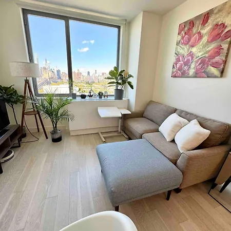 Beautiful Luxury Fantastic Manhattan Skyline View One Bedroom New York