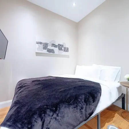 Spacious 4br 2ba Duplex With Private Patio Wd