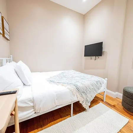 Spacious 4br 2ba Duplex With Private Patio Wd New York